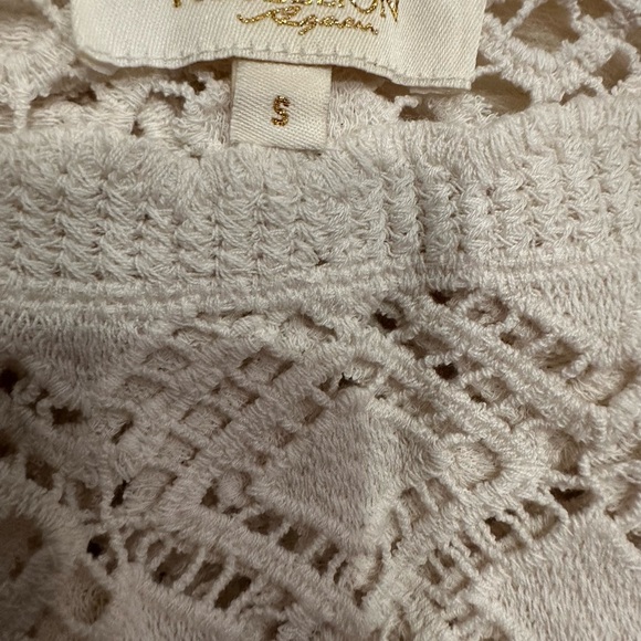 Rebellion Cream Crochet Top. RD/RD - Picture 3 of 3